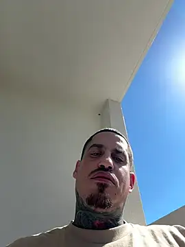 Snapshot of juicyj1311 chatting on February 12, 2026, 5:30 pm juicyj1311 online show from February 12, 2026, 5:30 pm