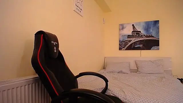 amydamarw online show from March 26, 2026, 3:28 pm