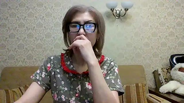 Elegant00Lady online show from January 17, 2026, 4:43 pm