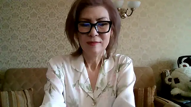 Elegant00Lady online show from February 27, 2026, 4:01 am