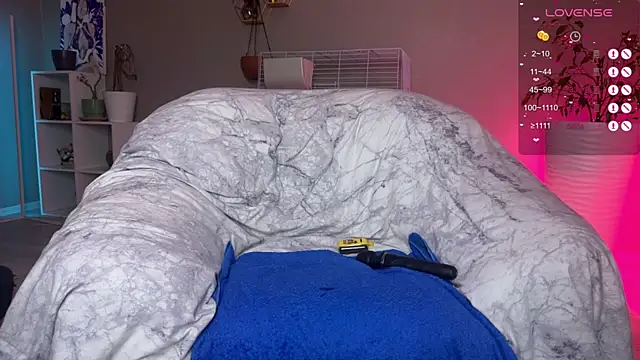 Tanya Acid online show from January 12, 2026, 5:29 pm