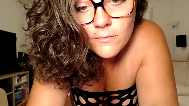 vagina02cam online show from June 27, 2026, 12:37 am