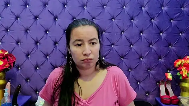 NaomyPrinces online show from October 3, 2025, 2:14 pm