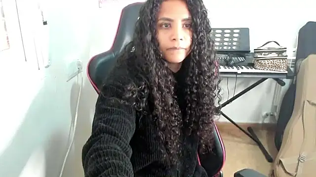 Snapshot of Ama_music chatting on May 14, 2026, 2:35 pm Ama music online show from May 14, 2026, 2:35 pm