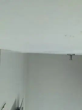 Larabrooks online show from February 25, 2026, 5:44 pm