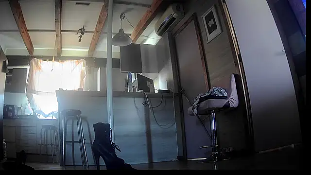 FLakiReve online show from September 18, 2025, 12:29 pm