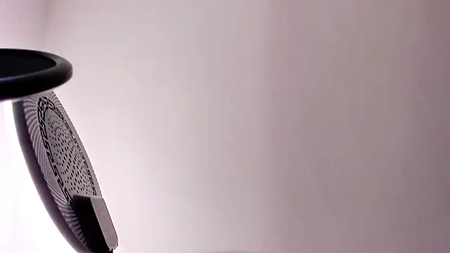 Melany Luv online show from October 1, 2025, 9:37 am