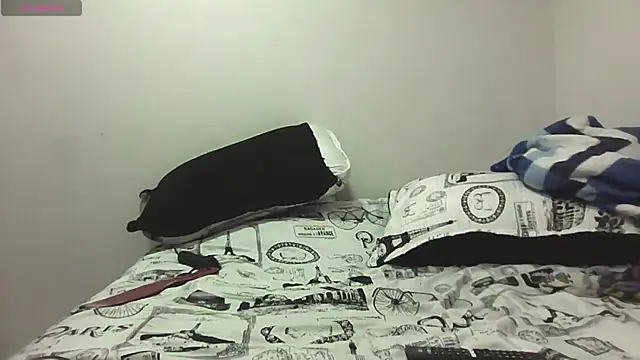 Snapshot of amydeepqueen chatting on February 18, 2025, 5:10 pm amydeepqueen online show from February 18, 2025, 5:10 pm