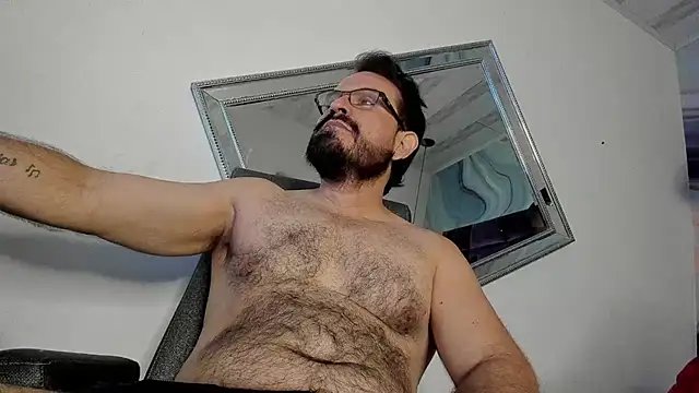 SbasTone Muscle online show from October 6, 2025, 1:19 pm