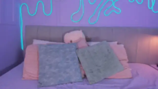 Mai higurashi online show from December 20, 2025, 7:43 pm