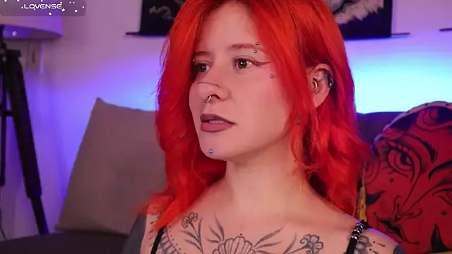 Snapshot of Daarlene chatting on December 16, 2025, 10:53 am Daarlene online show from December 16, 2025, 10:53 am