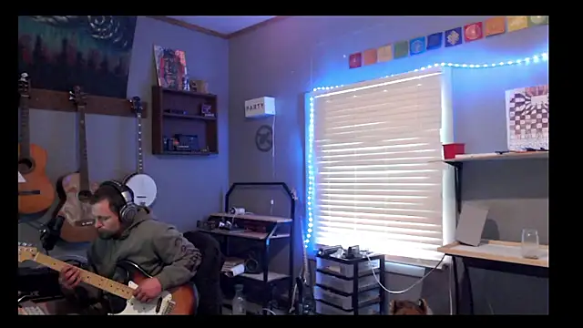 itsjameswebbscope online show from May 18, 2026, 7:09 pm