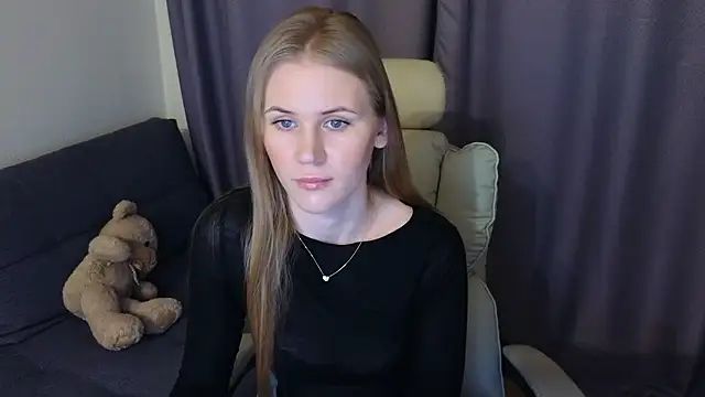 IsabelAllen online show from December 3, 2024, 6:04 am