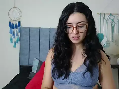 Snapshot of EvoletFMK chatting on September 23, 2025, 3:04 pm EvoletFMK online show from September 23, 2025, 3:04 pm