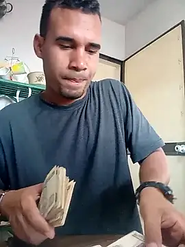 Snapshot of adriel_perez chatting on October 16, 2025, 1:12 pm adriel perez online show from October 16, 2025, 1:12 pm