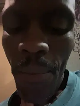 Snapshot of BringBackLostLover chatting on October 4, 2025, 2:42 am BringBackLostLover online show from October 4, 2025, 2:42 am