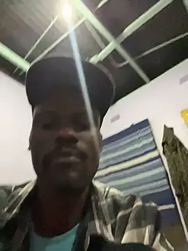 Snapshot of BringBackLostLover chatting on October 9, 2025, 9:35 pm BringBackLostLover online show from October 9, 2025, 9:35 pm