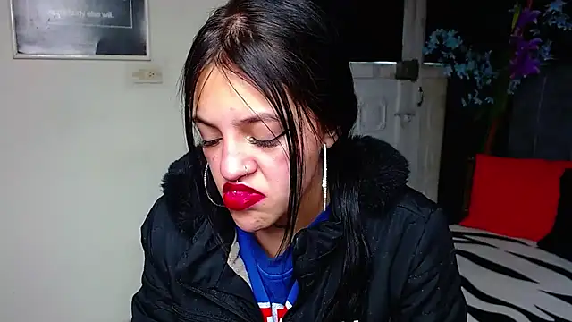 Violettasquirt online show from February 19, 2026, 2:57 pm