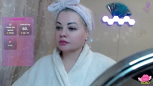 JewellKiss7 online show from November 10, 2025, 3:05 am