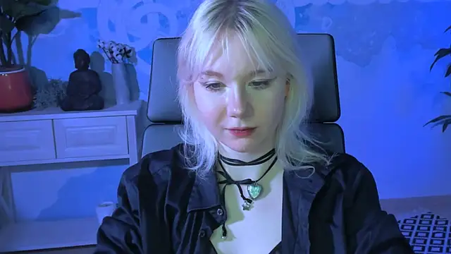 NancyMartinez online show from March 15, 2025, 4:21 pm