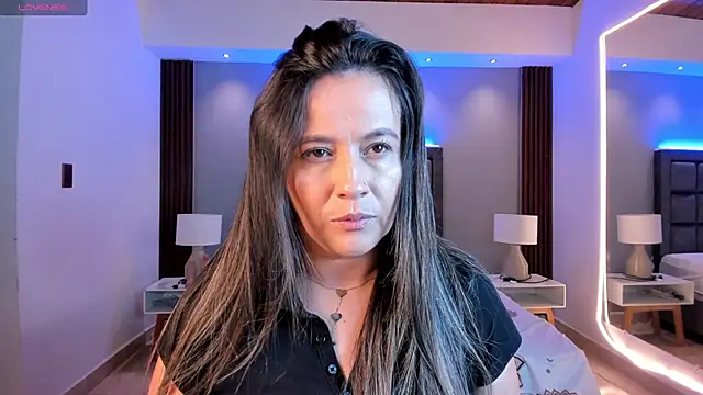 Susann Ross online show from November 8, 2025, 10:48 am