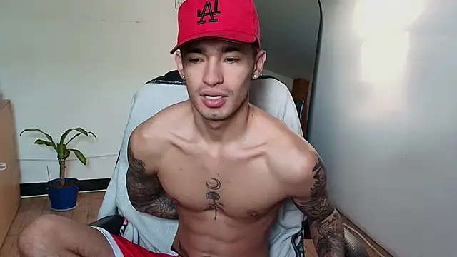 Damon  333 online show from December 14, 2025, 10:03 pm