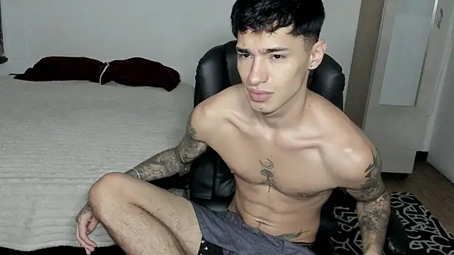 Damon  333 online show from February 17, 2026, 1:13 am