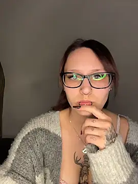 TheRealNyxa online show from April 15, 2026, 7:58 pm