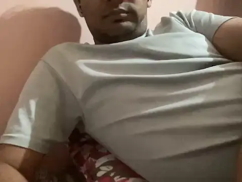 NiceBoy9099 online show from October 30, 2025, 5:46 pm