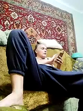 Pineapple04 online show from December 31, 2024, 6:24 pm