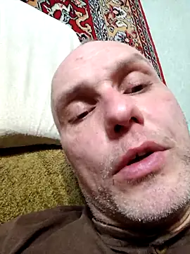 Pineapple04 online show from February 4, 2026, 4:24 pm