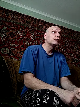 Pineapple04 online show from April 19, 2026, 8:13 am