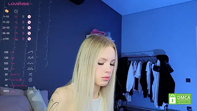 aneta alisha online show from September 15, 2025, 1:00 pm