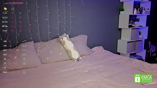 aneta alisha online show from October 9, 2025, 12:36 pm