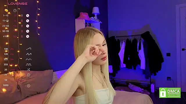 aneta alisha online show from October 19, 2025, 12:50 pm