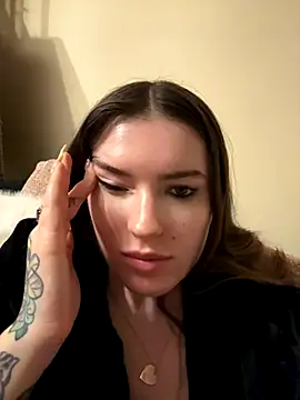 ayeshaskitty online show from November 15, 2025, 9:54 pm