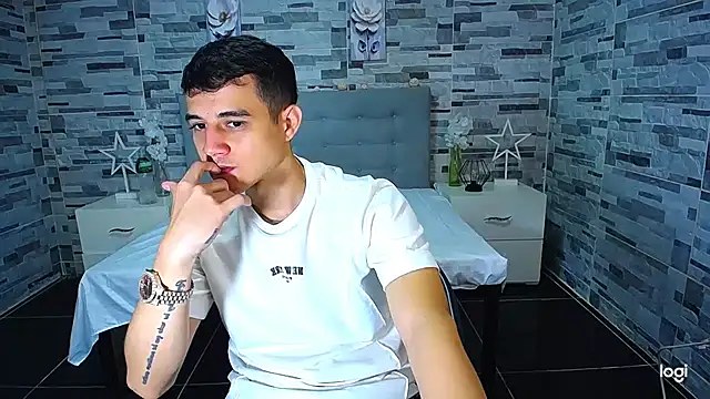 ADAM HOT online show from September 30, 2025, 8:36 pm