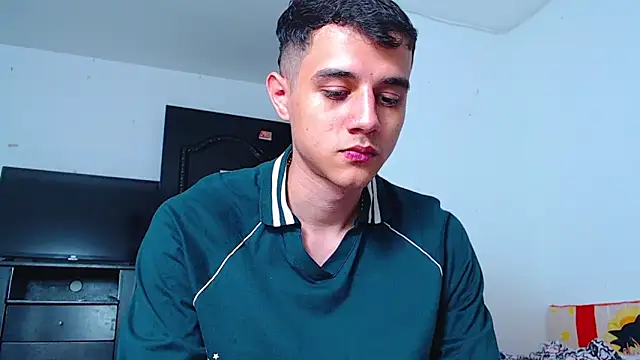 Snapshot of ADAM_HOT chatting on December 16, 2025, 12:37 am ADAM HOT online show from December 16, 2025, 12:37 am