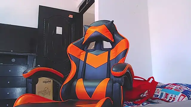 Snapshot of ADAM_HOT chatting on February 14, 2026, 9:44 pm ADAM HOT online show from February 14, 2026, 9:44 pm