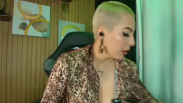 Snapshot of Camila_Chainn chatting on February 4, 2026, 8:09 am Camila Chainn online show from February 4, 2026, 8:09 am