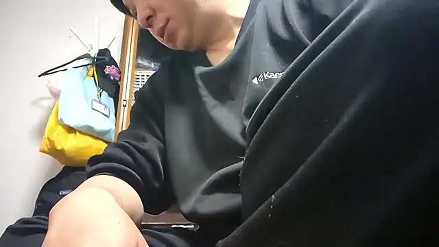 Snapshot of 07YUKIO chatting on March 29, 2026, 3:34 pm 07YUKIO online show from March 29, 2026, 3:34 pm