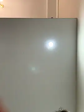 Angelababy001 online show from November 23, 2025, 2:06 pm