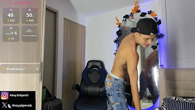 soyander03  online show from October 24, 2025, 9:38 am