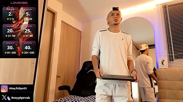 soyander03  online show from February 6, 2026, 8:51 am