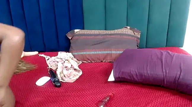 Hot-Assy online show from January 29, 2025, 11:56 pm