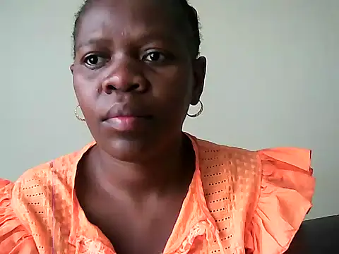 Hot-Assy online show from March 13, 2025, 6:05 am