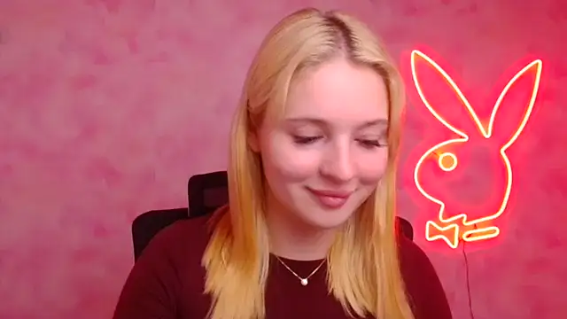 Milka kiss  online show from October 21, 2025, 12:28 pm