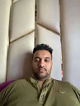 Snapshot of BengaliBabu_Rohan chatting on January 12, 2025, 6:06 am BengaliBabu Rohan online show from January 12, 2025, 6:06 am