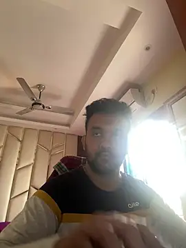 Snapshot of BengaliBabu_Rohan chatting on January 17, 2025, 6:04 am BengaliBabu Rohan online show from January 17, 2025, 6:04 am