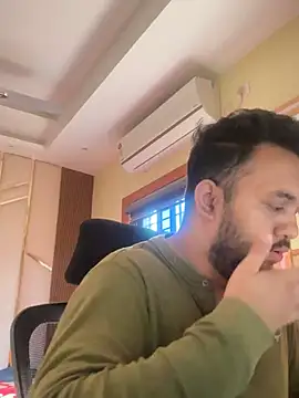 Snapshot of BengaliBabu_Rohan chatting on January 29, 2025, 6:43 am BengaliBabu Rohan online show from January 29, 2025, 6:43 am